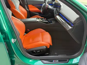BMW M5 Plug-In Hybrid xDrive A