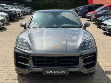 PORSCHE Cayenne Coupe E-Hybrid Sport Design Sport Chrono