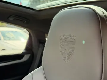 PORSCHE Cayenne Coupe E-Hybrid Sport Design Sport Chrono