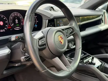 PORSCHE Cayenne Coupe E-Hybrid Sport Design Sport Chrono