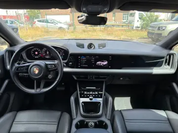 PORSCHE Cayenne Coupe E-Hybrid Sport Design Sport Chrono