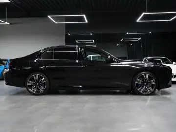 BMW 750e xDrive M Sport Pro-Sky Pano-B&W-ACC-AHK-21