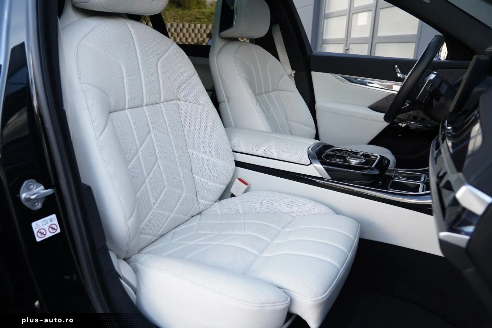 BMW 750e xDrive M Sport Pro-Sky Pano-B&W-ACC-AHK-21