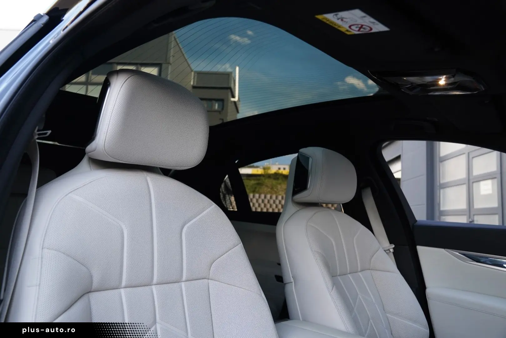 BMW 750e xDrive M Sport Pro-Sky Pano-B&W-ACC-AHK-21