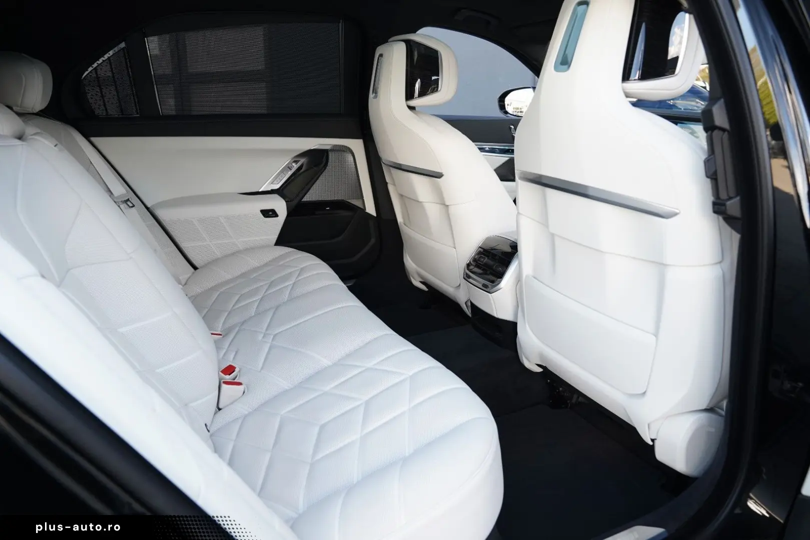 BMW 750e xDrive M Sport Pro-Sky Pano-B&W-ACC-AHK-21