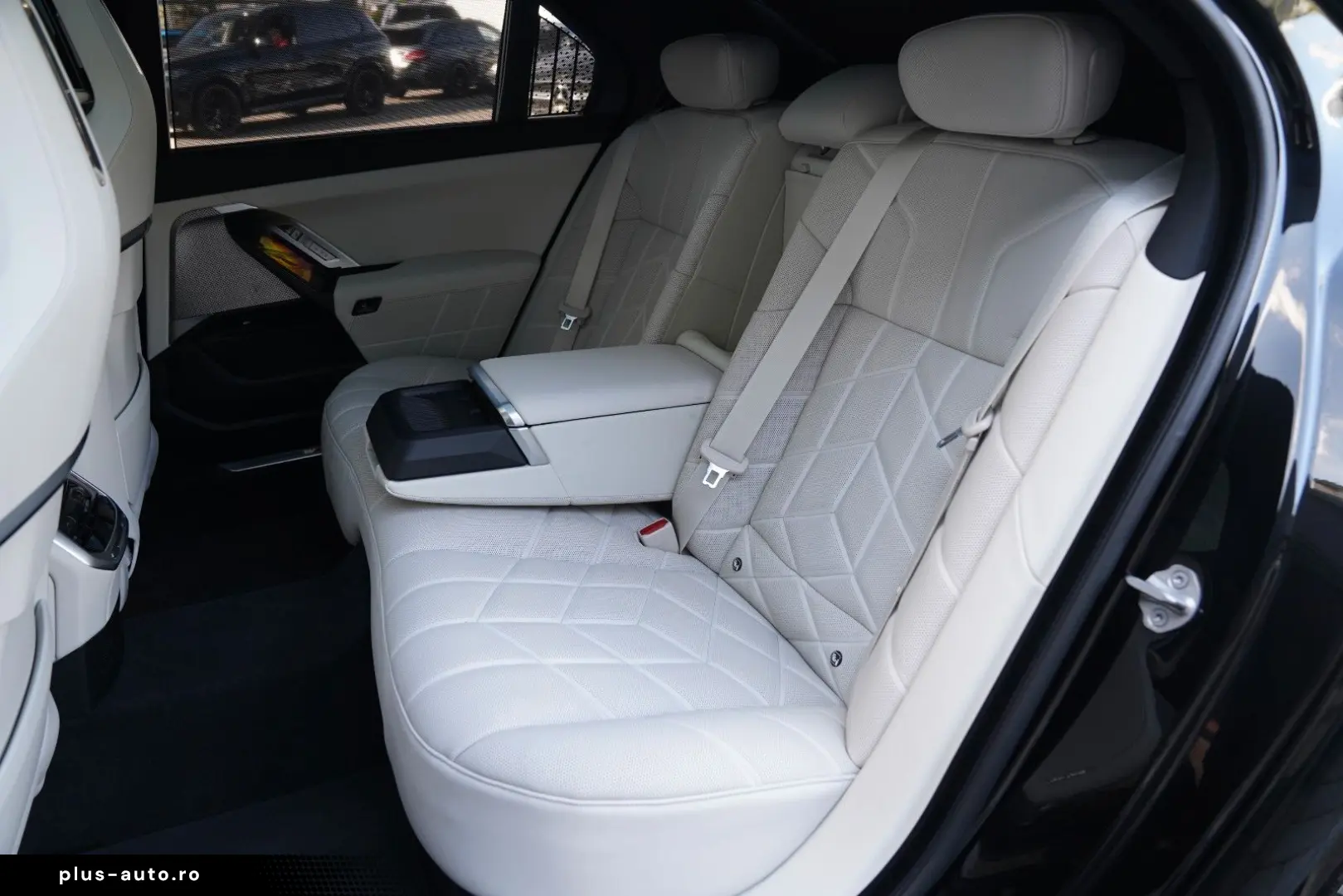BMW 750e xDrive M Sport Pro-Sky Pano-B&W-ACC-AHK-21