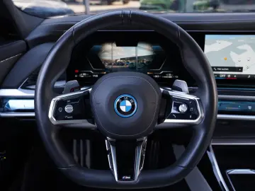 BMW 750e xDrive M Sport Pro-Sky Pano-B&W-ACC-AHK-21