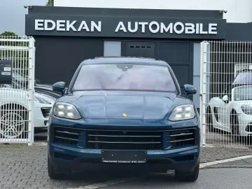 PORSCHE Cayenne E-Hybrid HINTERACHSLENKUNG NACHTSICHTASS