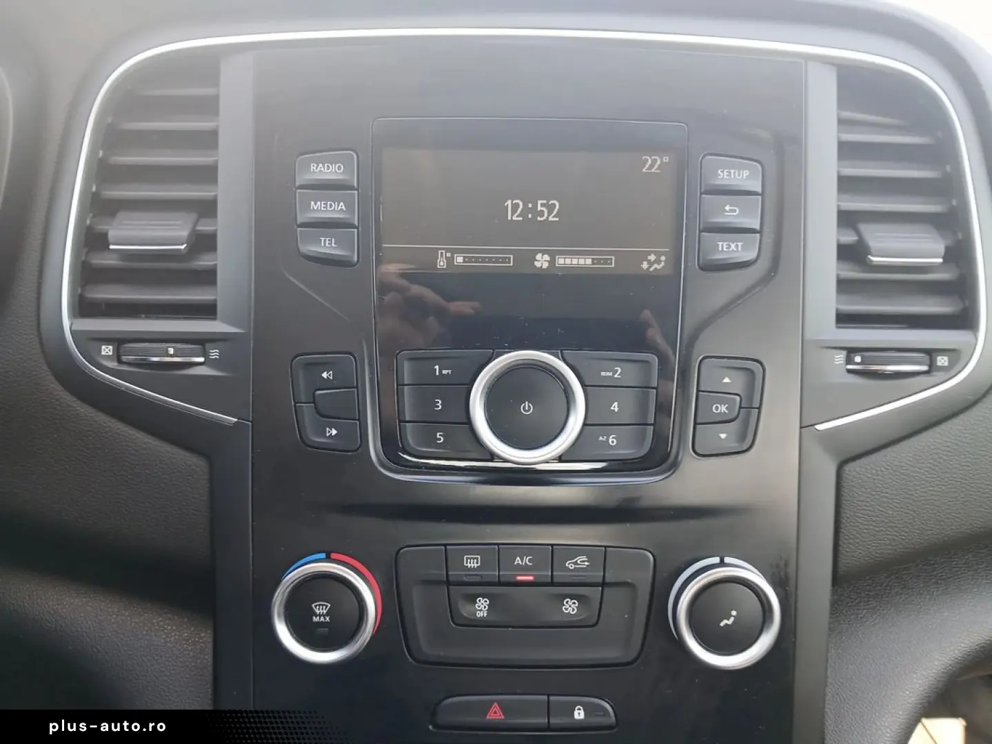 Renault Megane Sedan AUTHENTIQUE TCe 140 GPF
