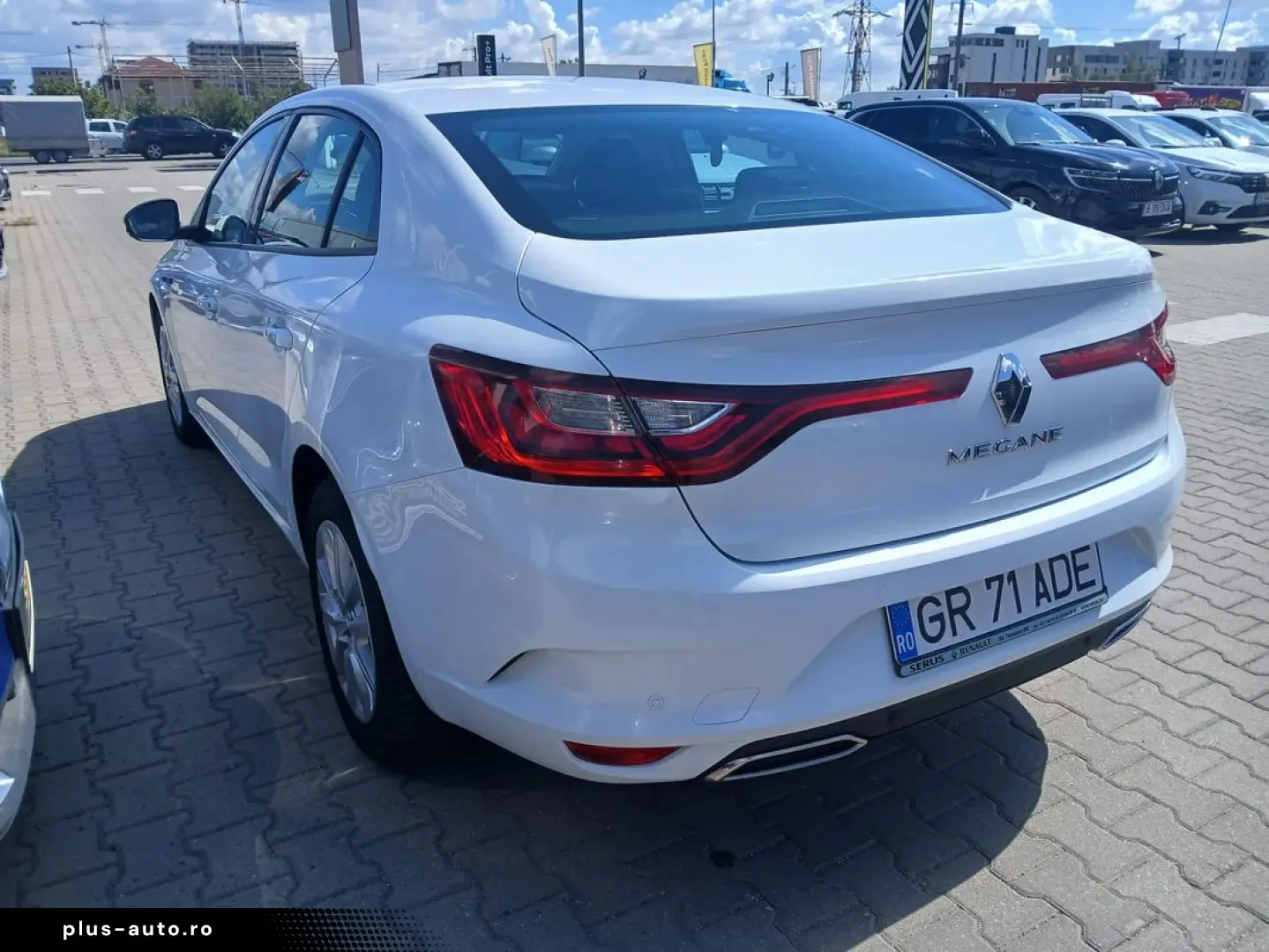 Renault Megane Sedan AUTHENTIQUE TCe 140 GPF