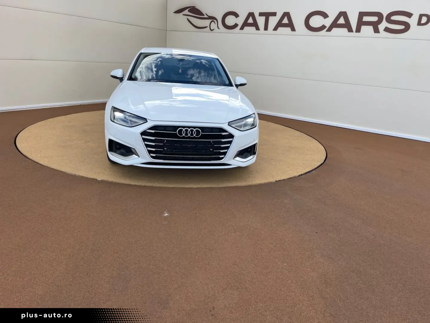 Audi A4 40TFSI  204CP  LED  Navi  Camera  CarPlay  Cockpit