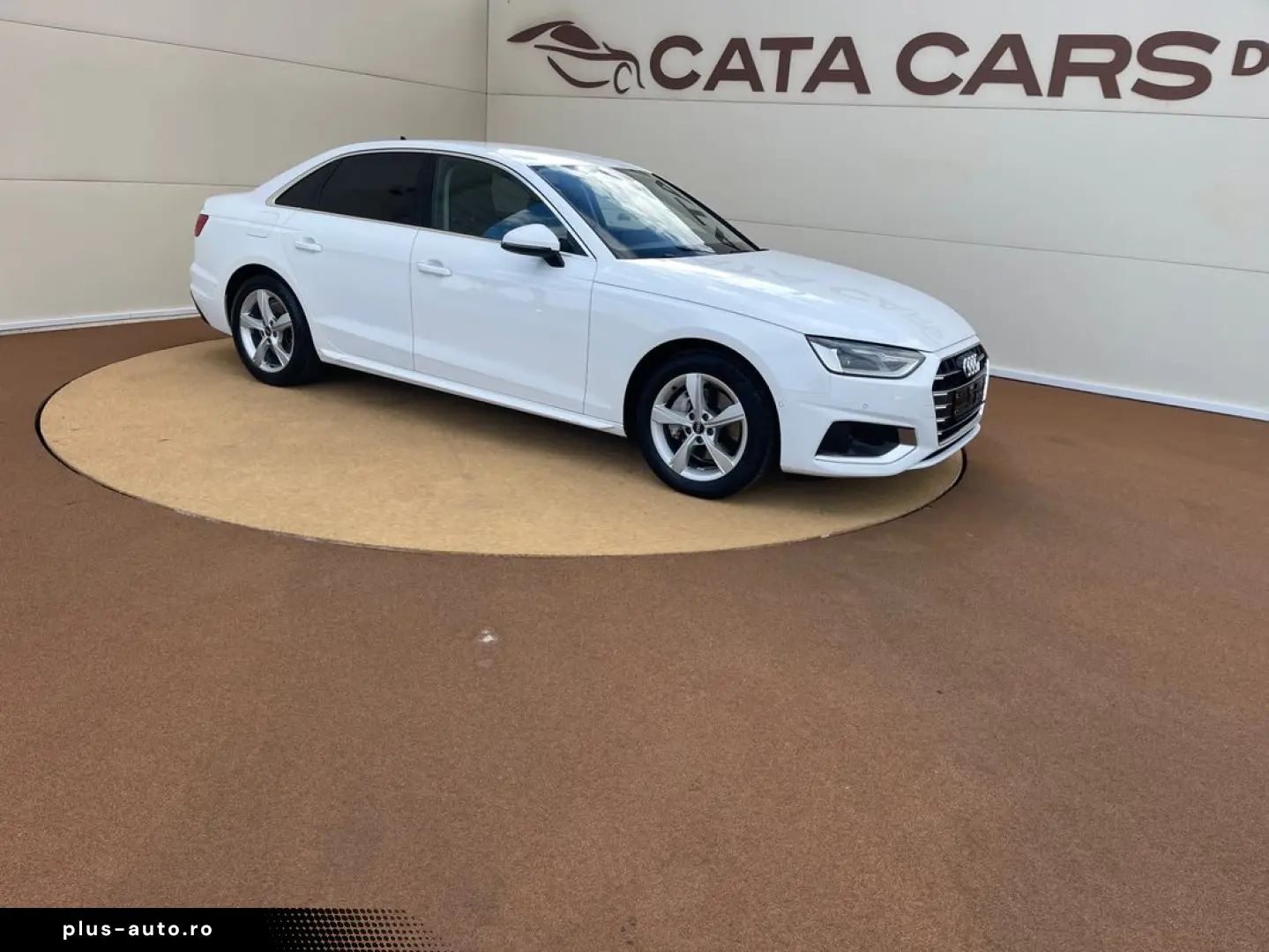 Audi A4 40TFSI  204CP  LED  Navi  Camera  CarPlay  Cockpit