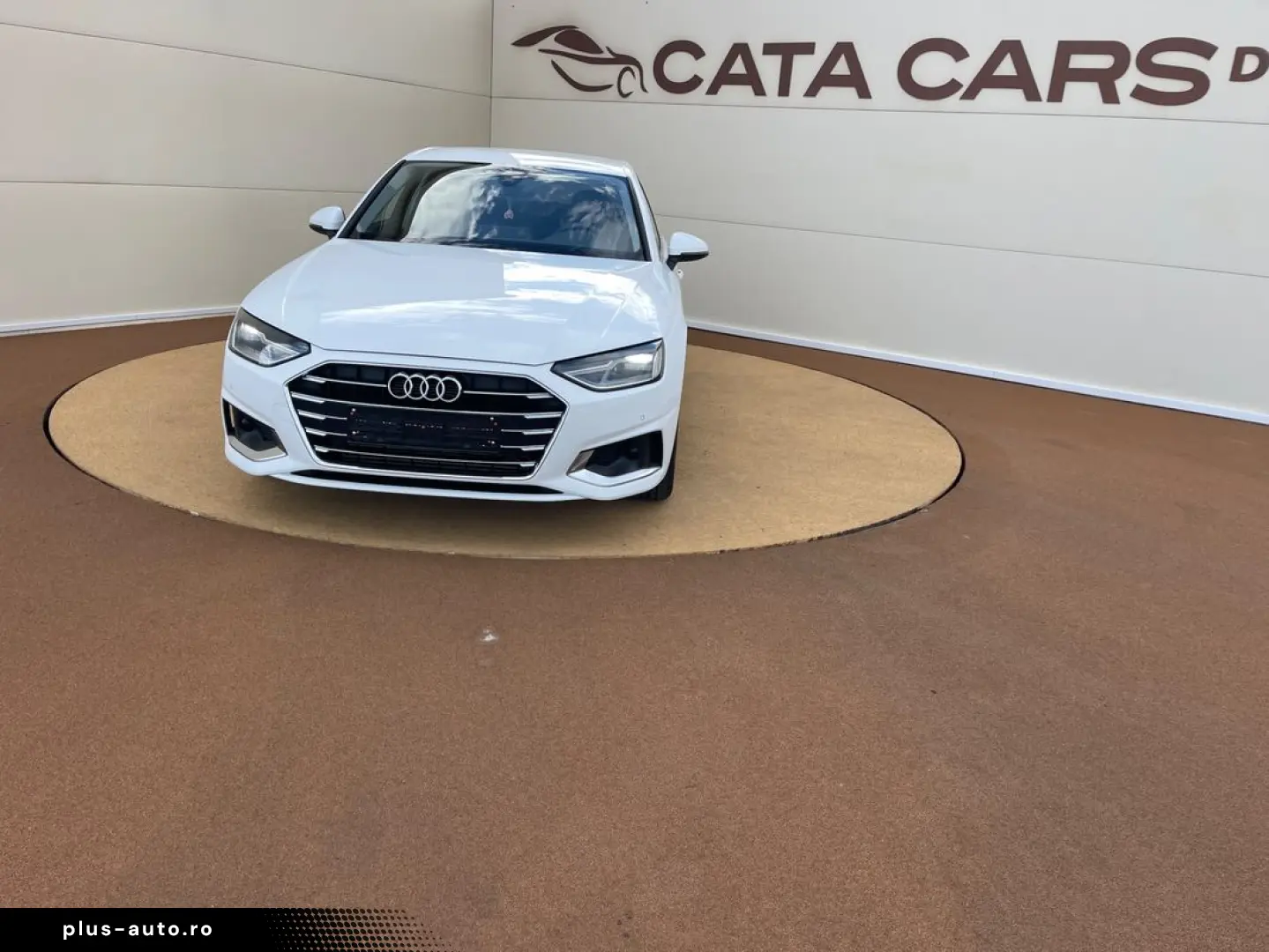Audi A4 40TFSI  204CP  LED  Navi  Camera  CarPlay  Cockpit