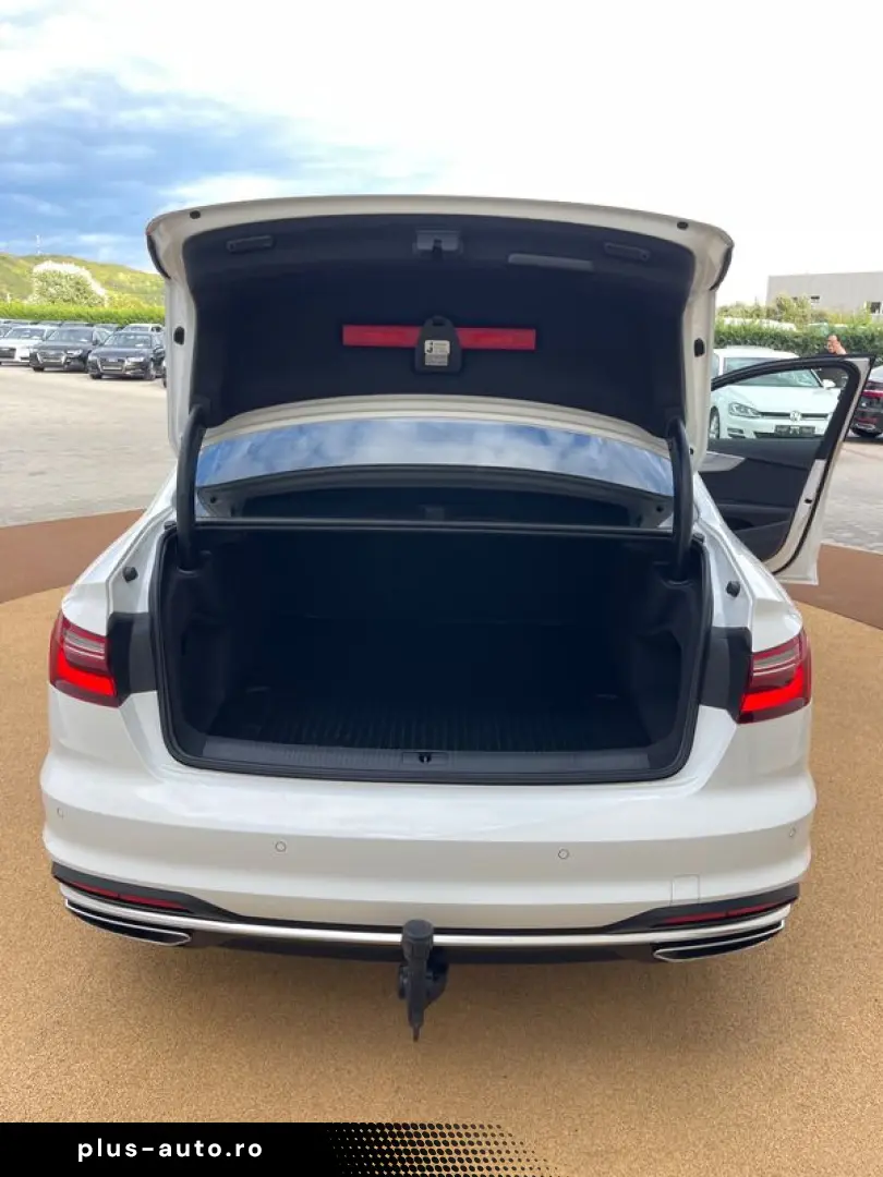 Audi A4 40TFSI  204CP  LED  Navi  Camera  CarPlay  Cockpit