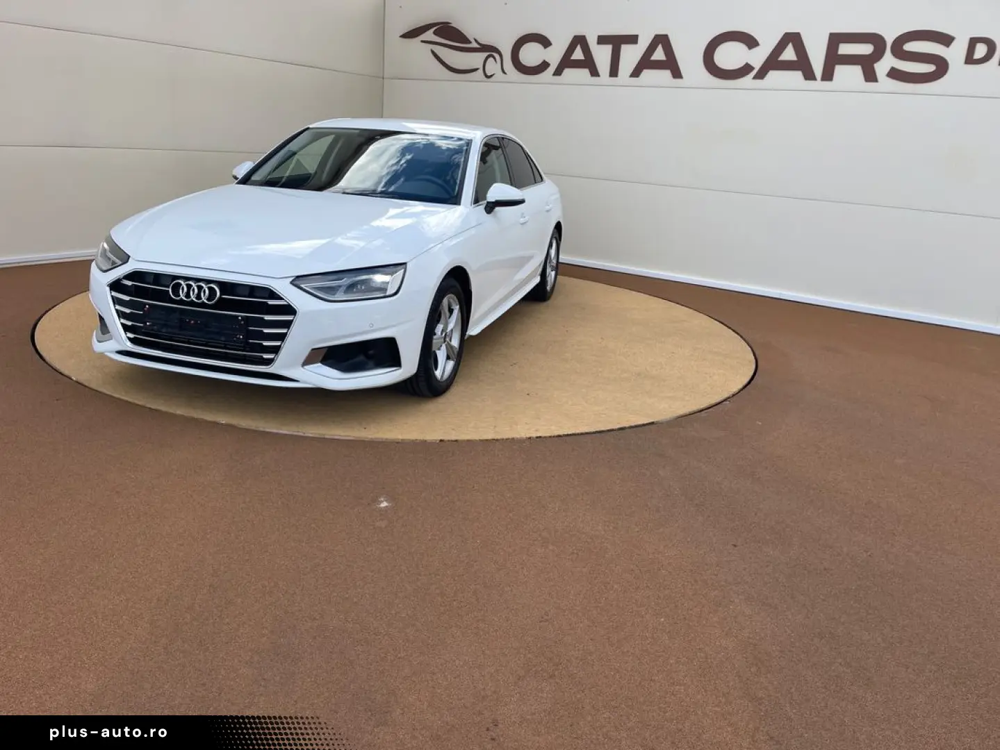 Audi A4 40TFSI  204CP  LED  Navi  Camera  CarPlay  Cockpit