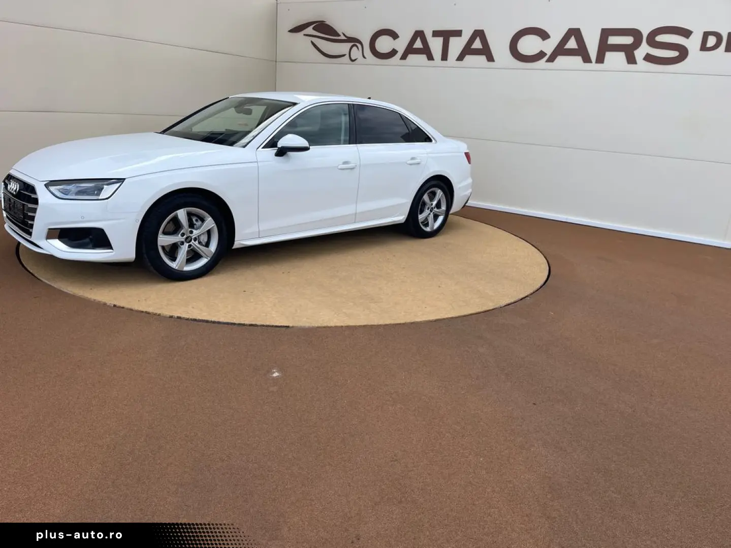 Audi A4 40TFSI  204CP  LED  Navi  Camera  CarPlay  Cockpit