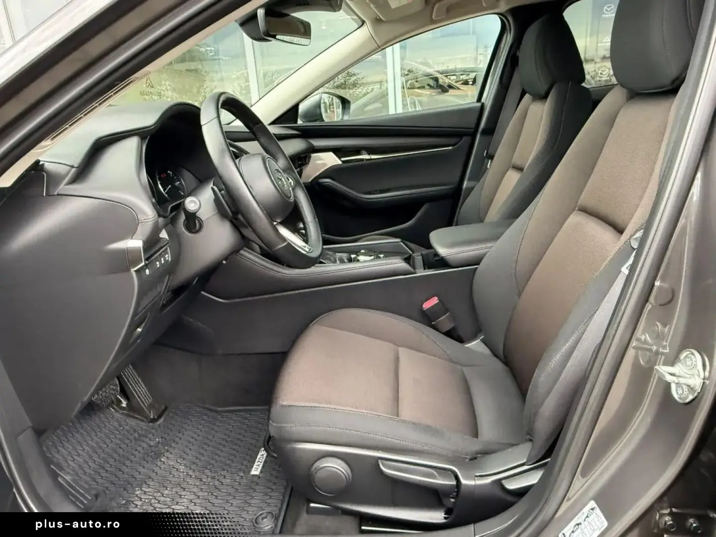 Mazda 3 SDNPlus Skyactiv-G122 At Plus