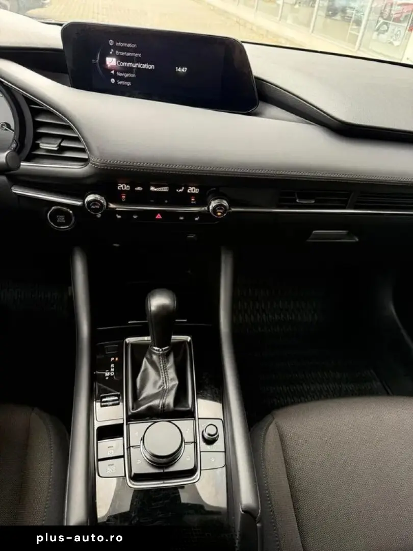 Mazda 3 SDNPlus Skyactiv-G122 At Plus