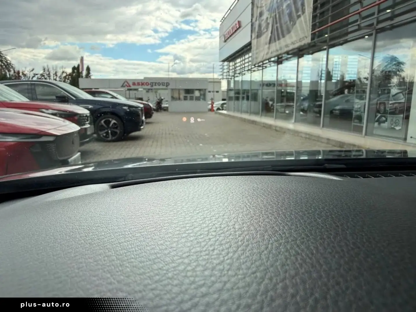 Mazda 3 SDNPlus Skyactiv-G122 At Plus
