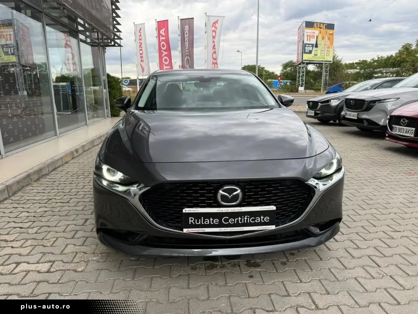 Mazda 3 SDNPlus Skyactiv-G122 At Plus