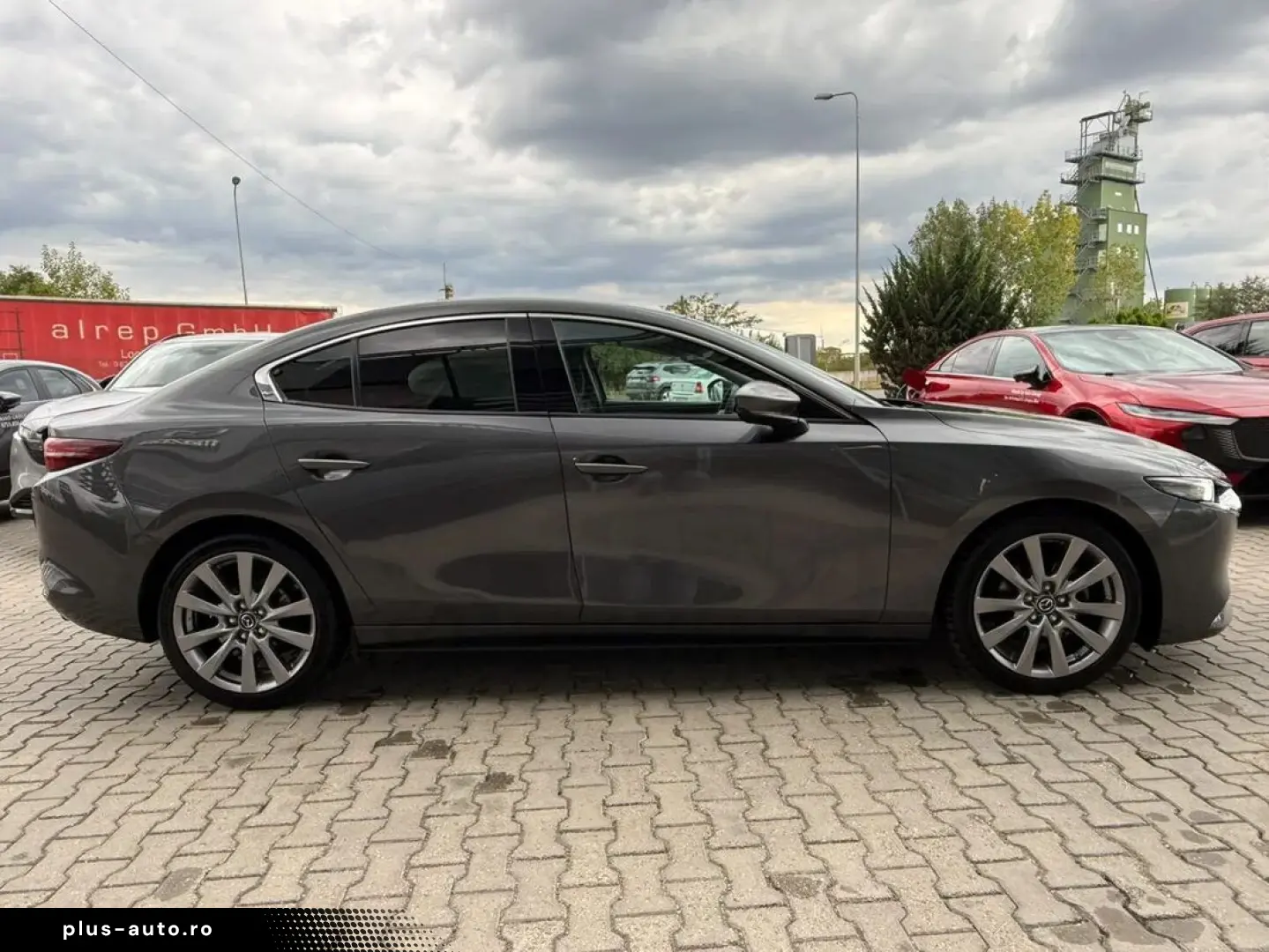 Mazda 3 SDNPlus Skyactiv-G122 At Plus
