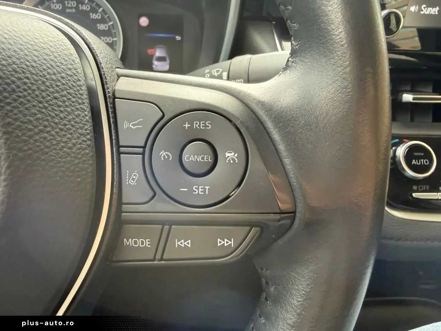Toyota Corolla 1.8 Hybrid Business Hsd E-CVT