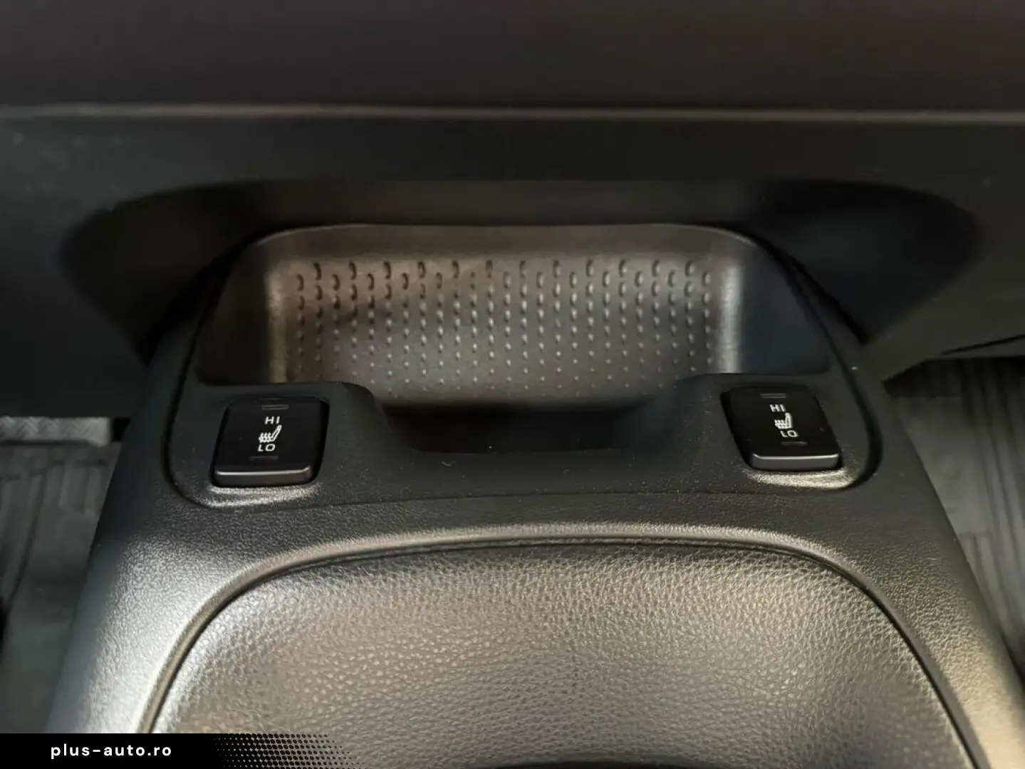 Toyota Corolla 1.8 Hybrid Business Hsd E-CVT