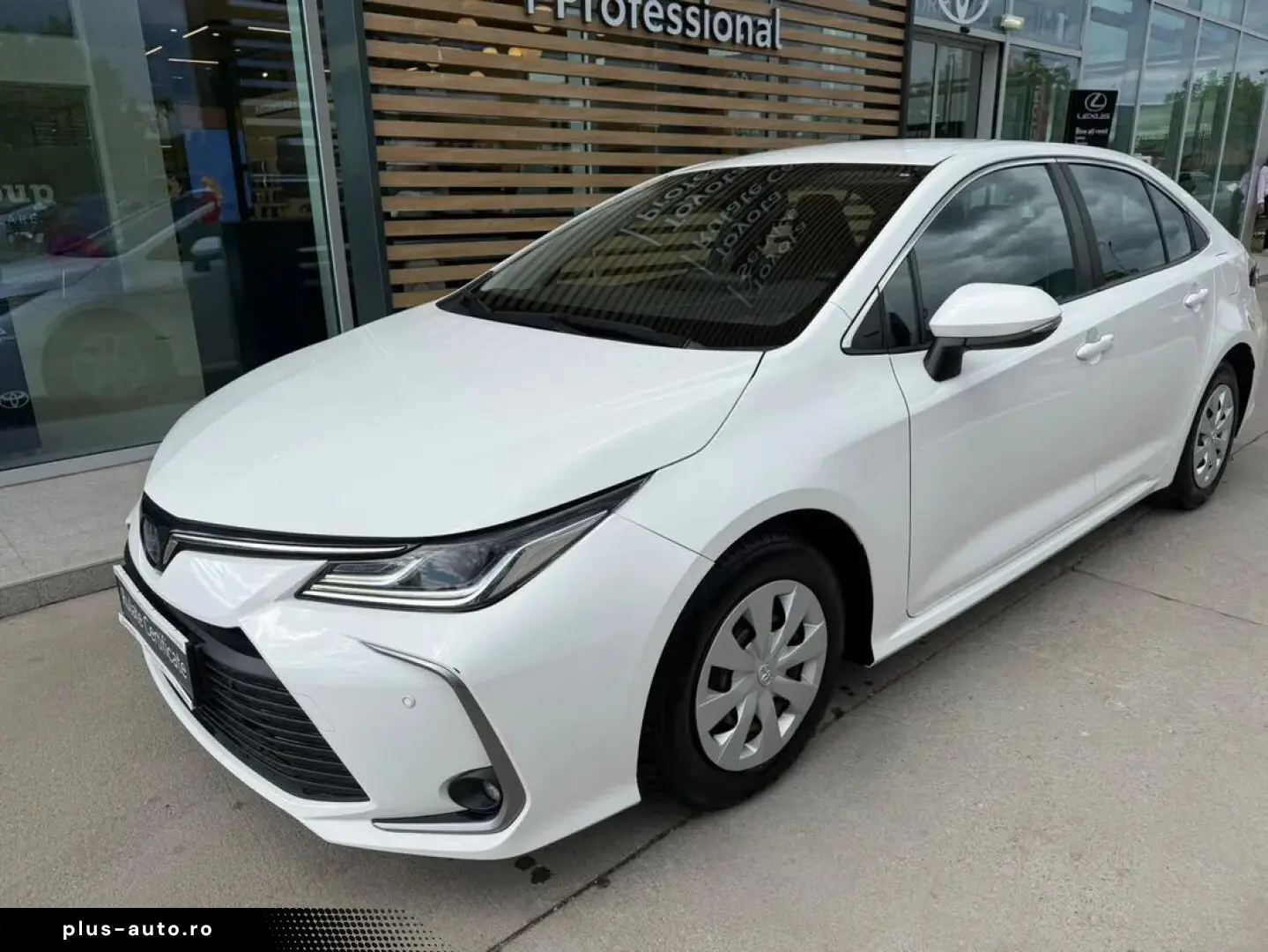 Toyota Corolla 1.8 Hybrid Business Hsd E-CVT
