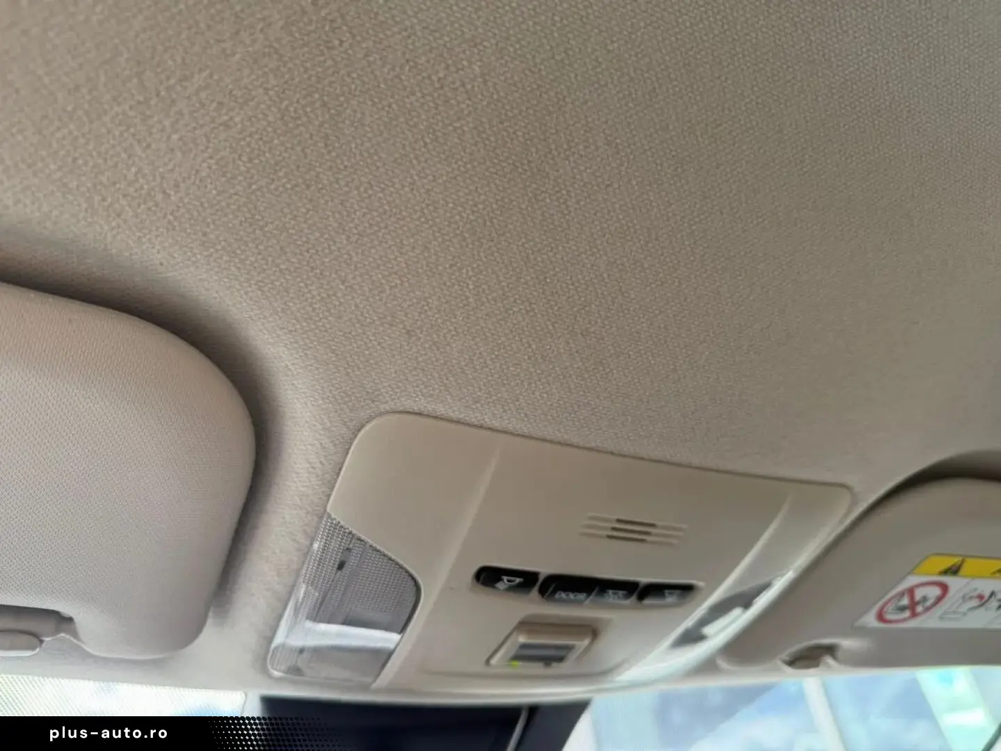 Toyota Corolla 1.8 Hybrid Business Hsd E-CVT