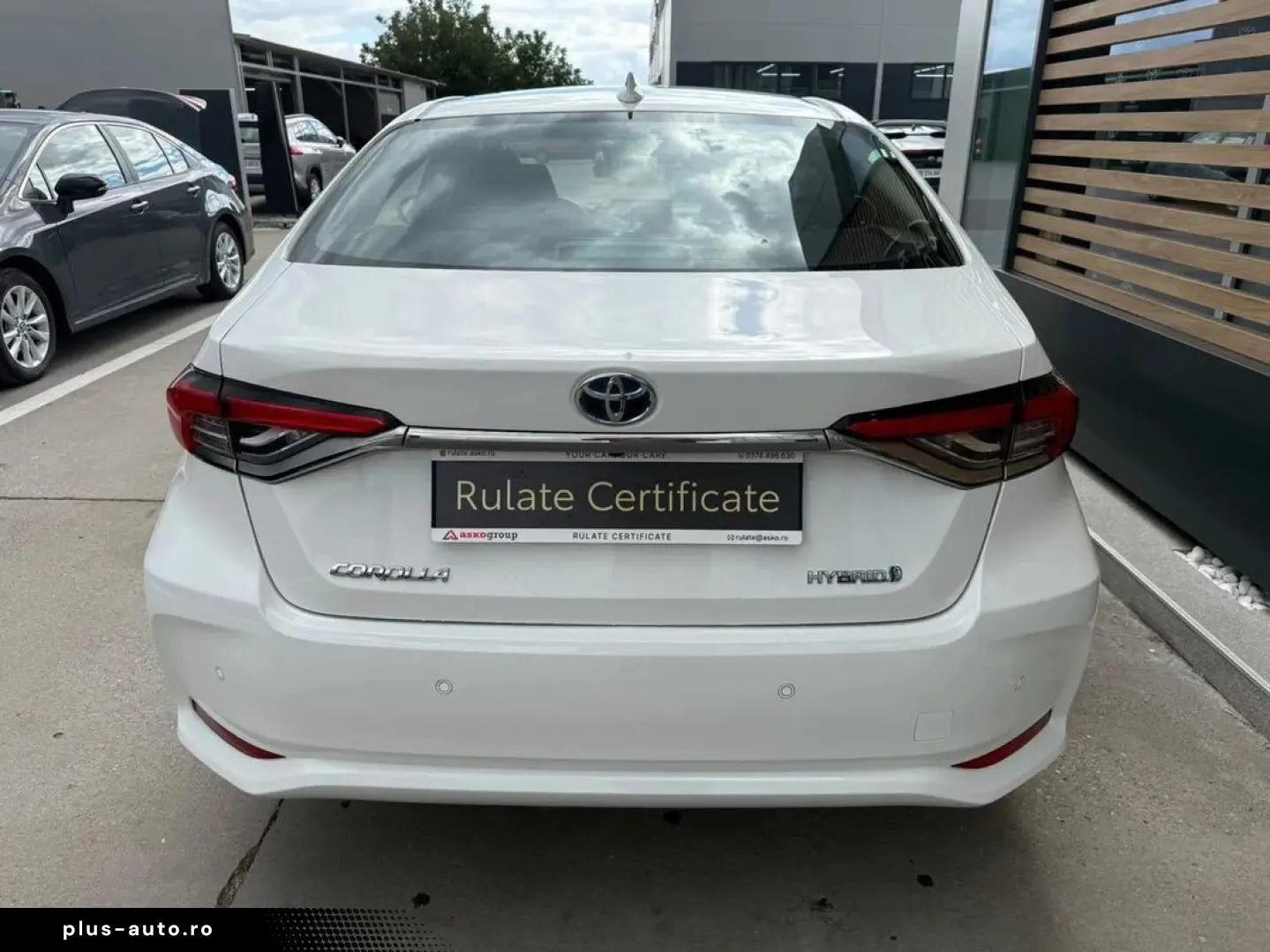 Toyota Corolla 1.8 Hybrid Business Hsd E-CVT