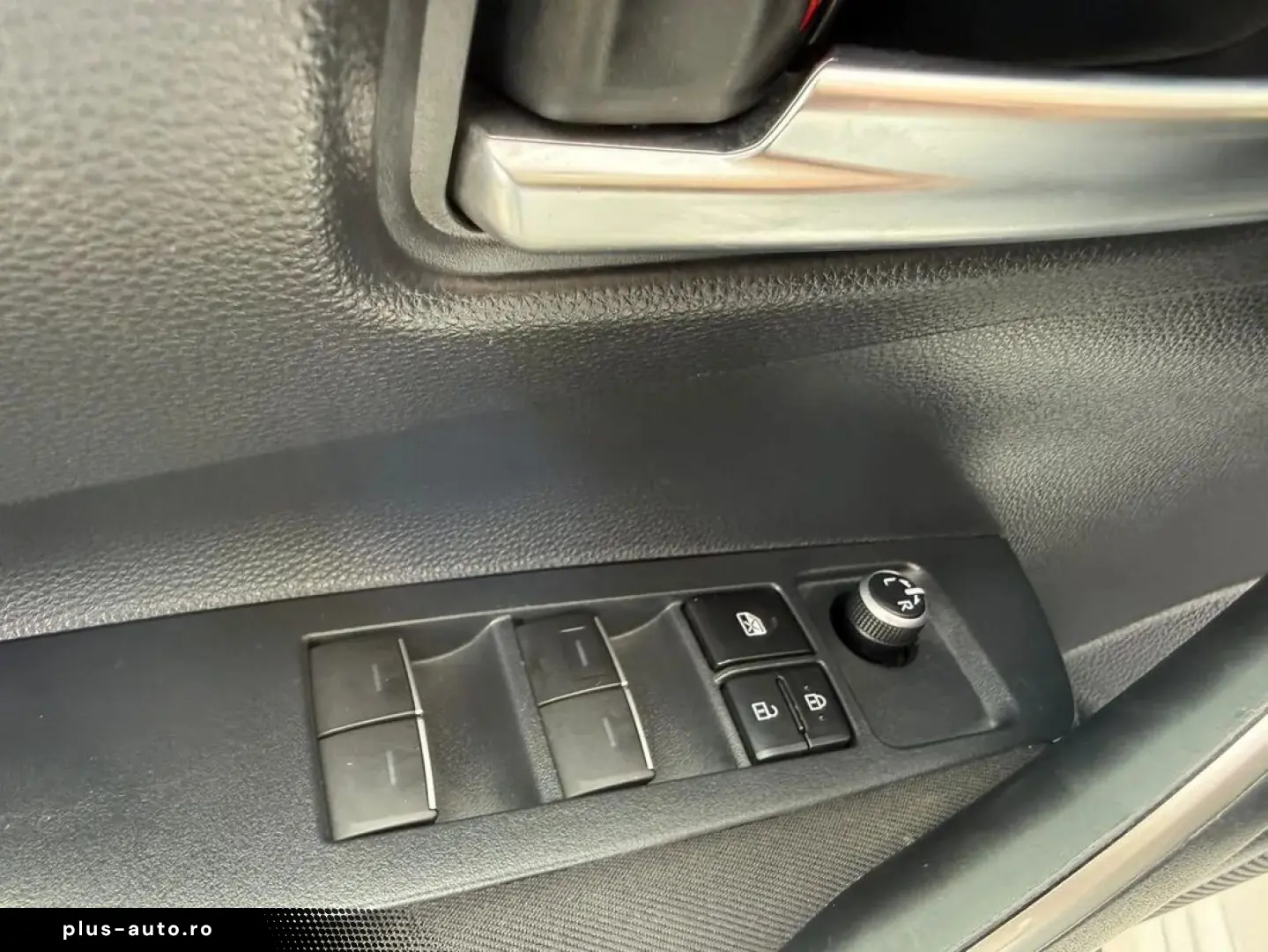 Toyota Corolla 1.8 Hybrid Business Hsd E-CVT