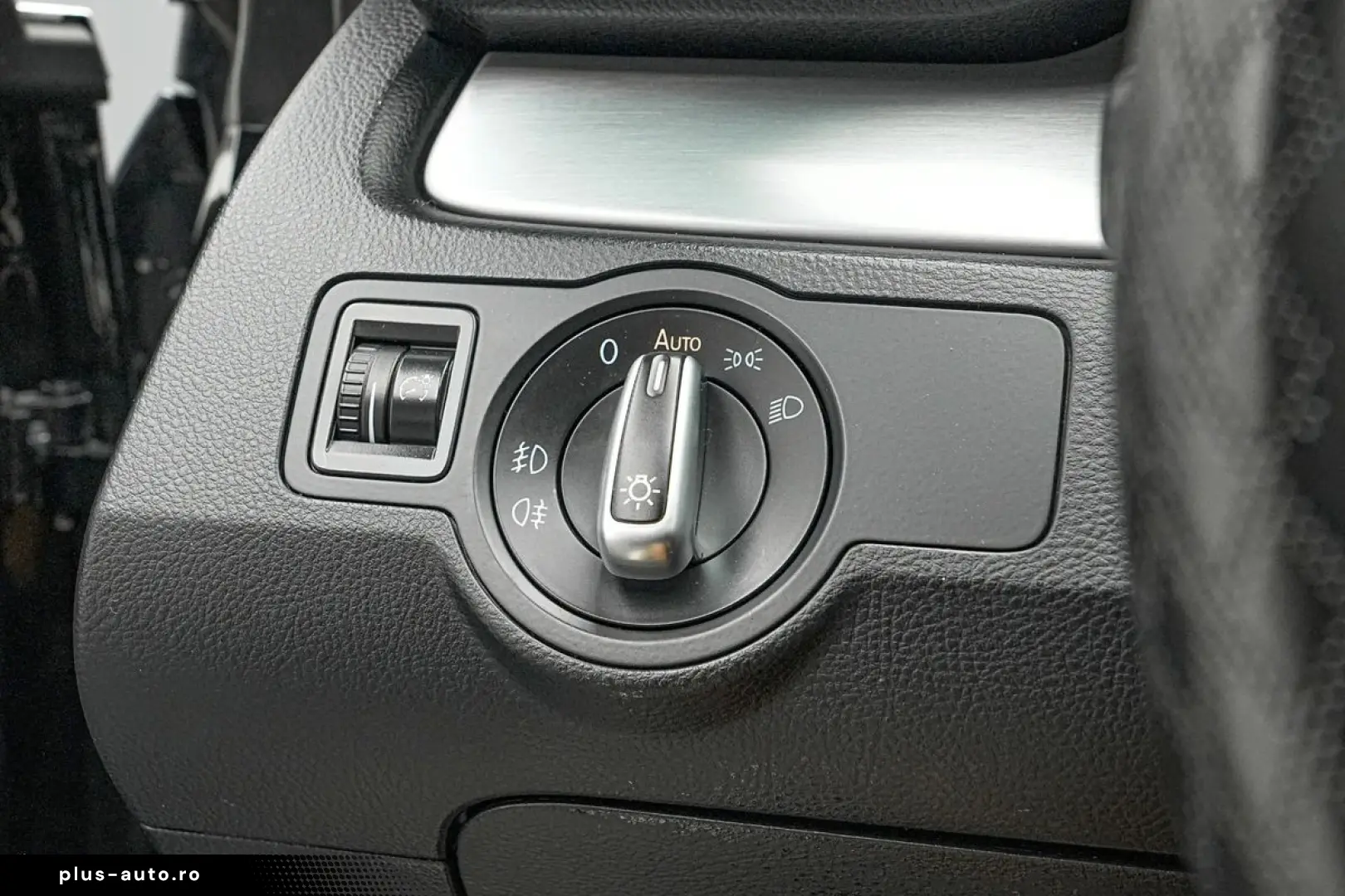 Volkswagen Passat-Cc