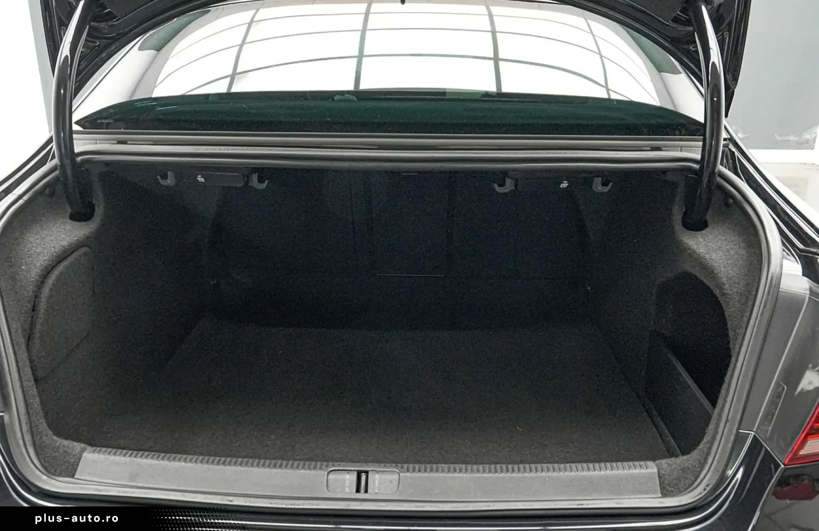 Volkswagen Passat-Cc