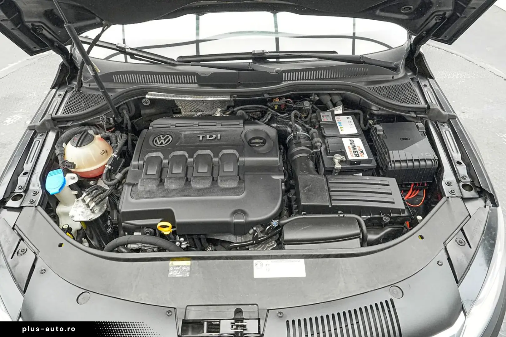 Volkswagen Passat-Cc