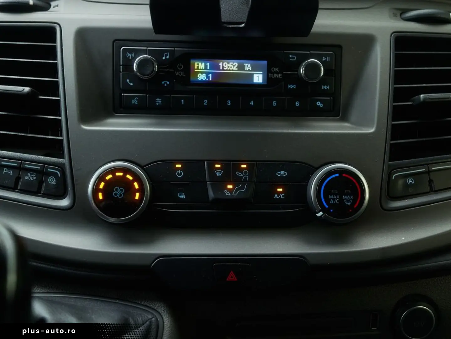 Ford Transit-Custom-