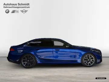 BMW M5 G90 • 727 CP • M Drive Professional