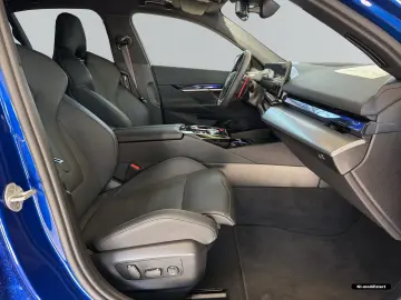 BMW M5 G90 • 727 CP • M Drive Professional