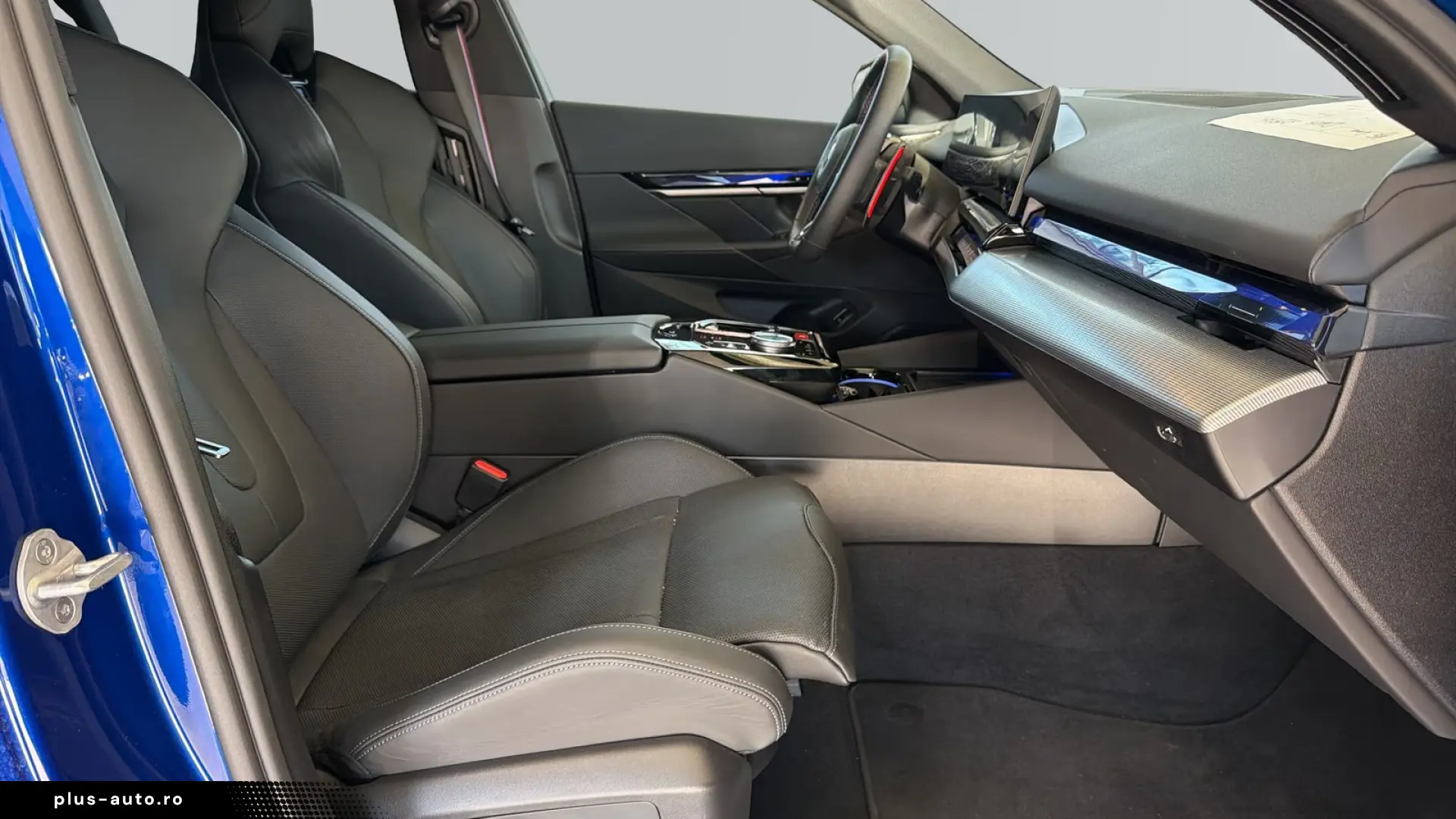 BMW M5 G90 • 727 CP • M Drive Professional
