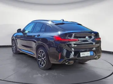BMW X4 xDrive20i AT M Sportpaket