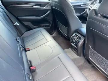 BMW X4 xDrive20i M