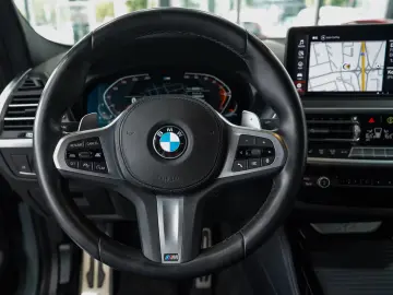 BMW X4 xD 30i