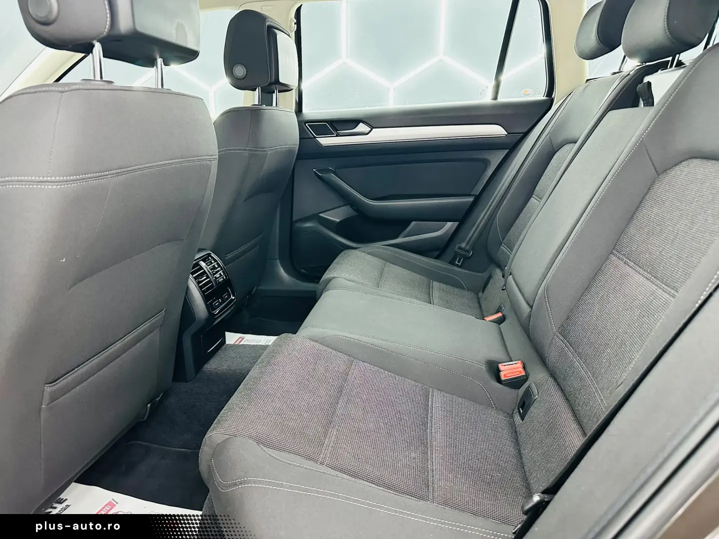 VOLKSWAGEN PASSAT 2018 1.6D E6 Garantie 12 Luni Rate Avans 0