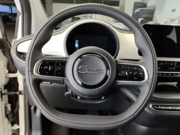 FIAT 500e Cabrio