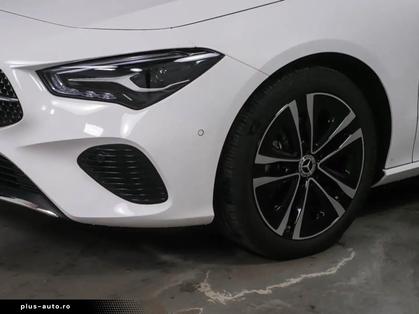 MERCEDES-BENZ CLA 180