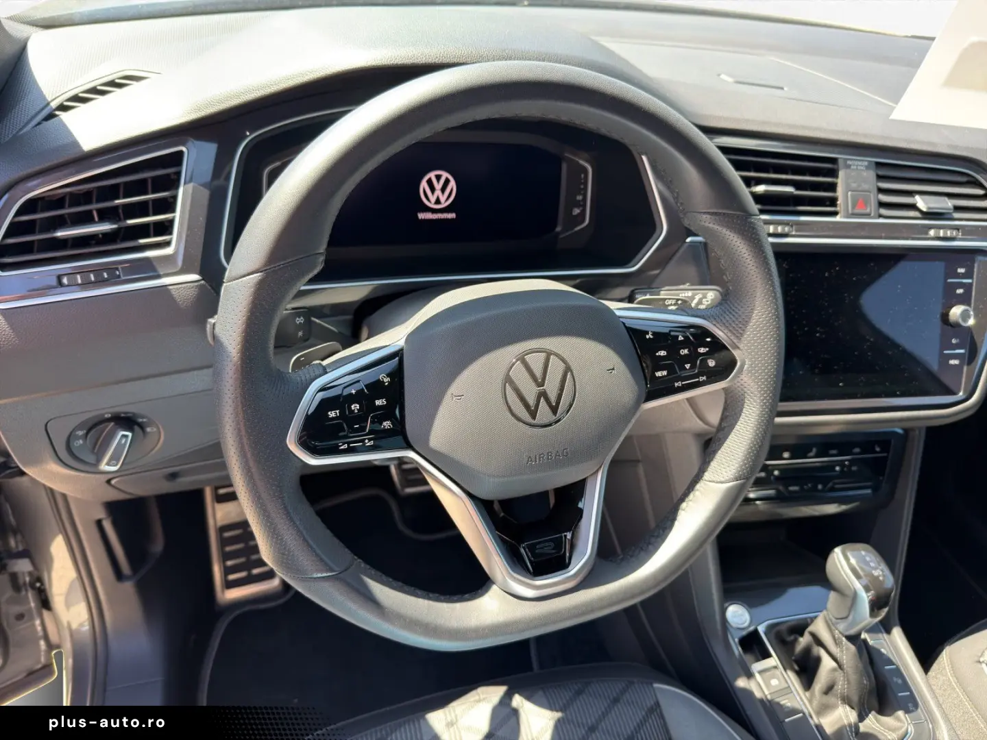 VW Tiguan Allspace 2.0 TSI DSG 4MOTION R-Line   AHK
