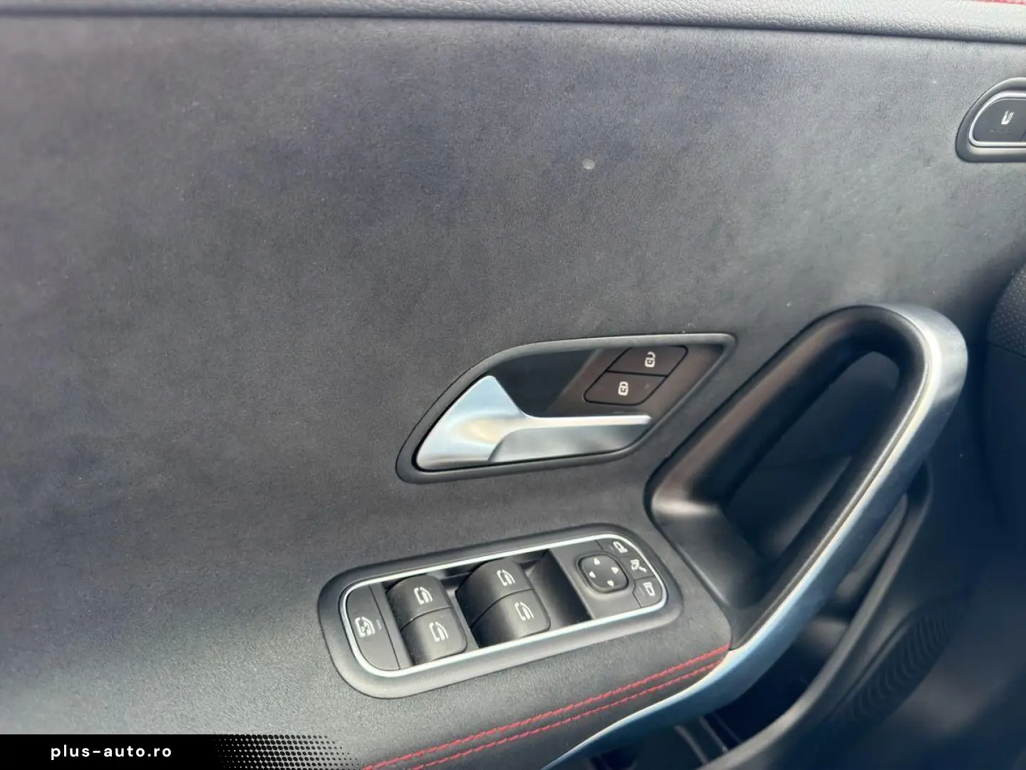 MERCEDES-BENZ CLA 200 AMG