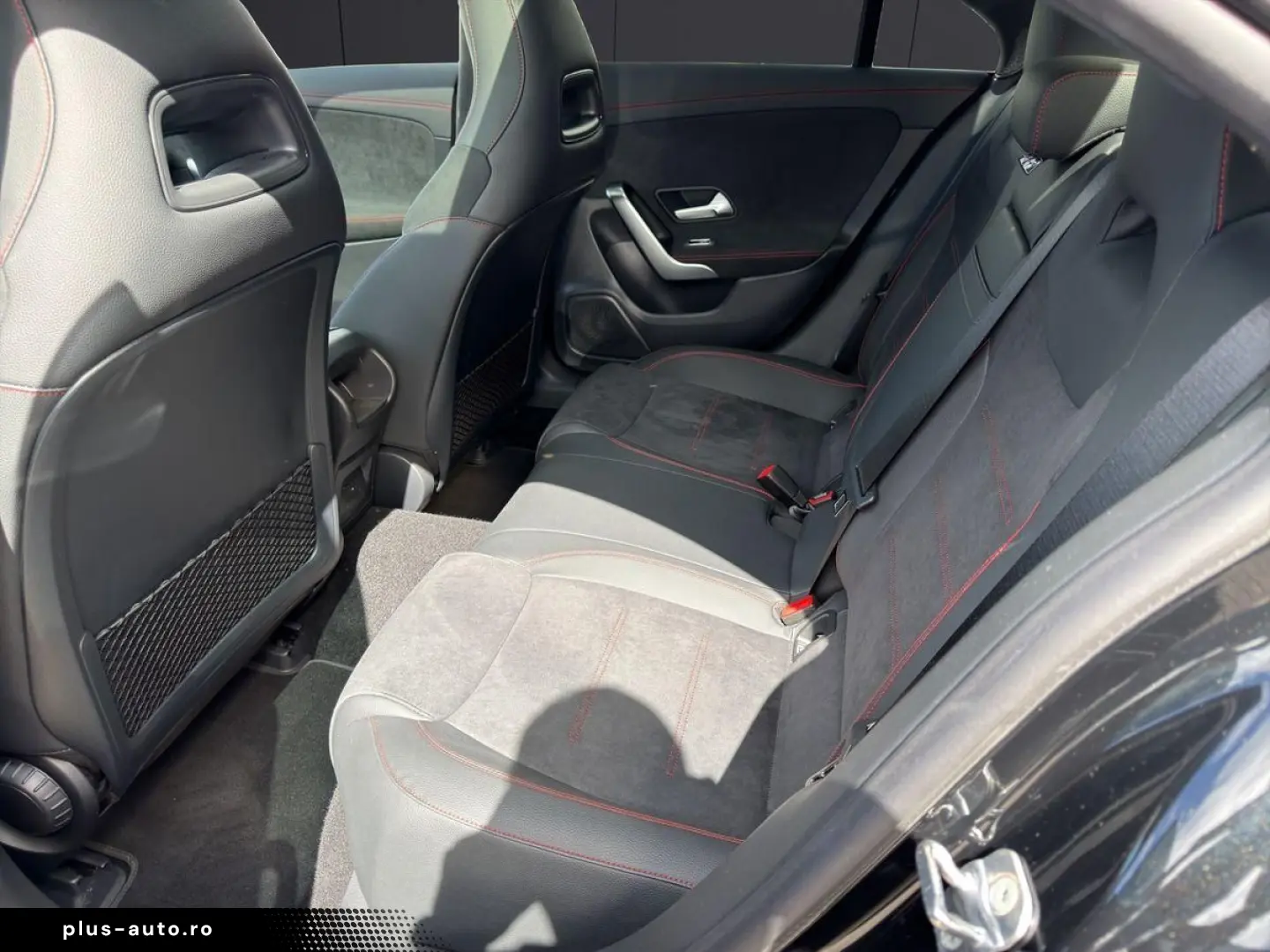 MERCEDES-BENZ CLA 200 AMG