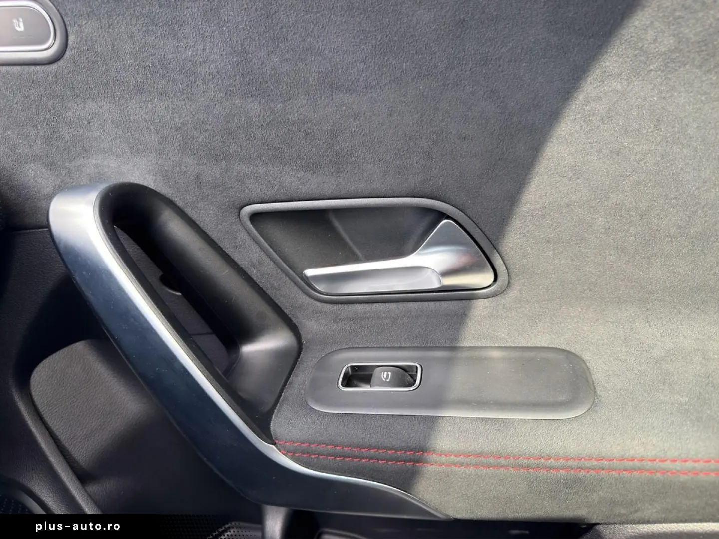 MERCEDES-BENZ CLA 200 AMG