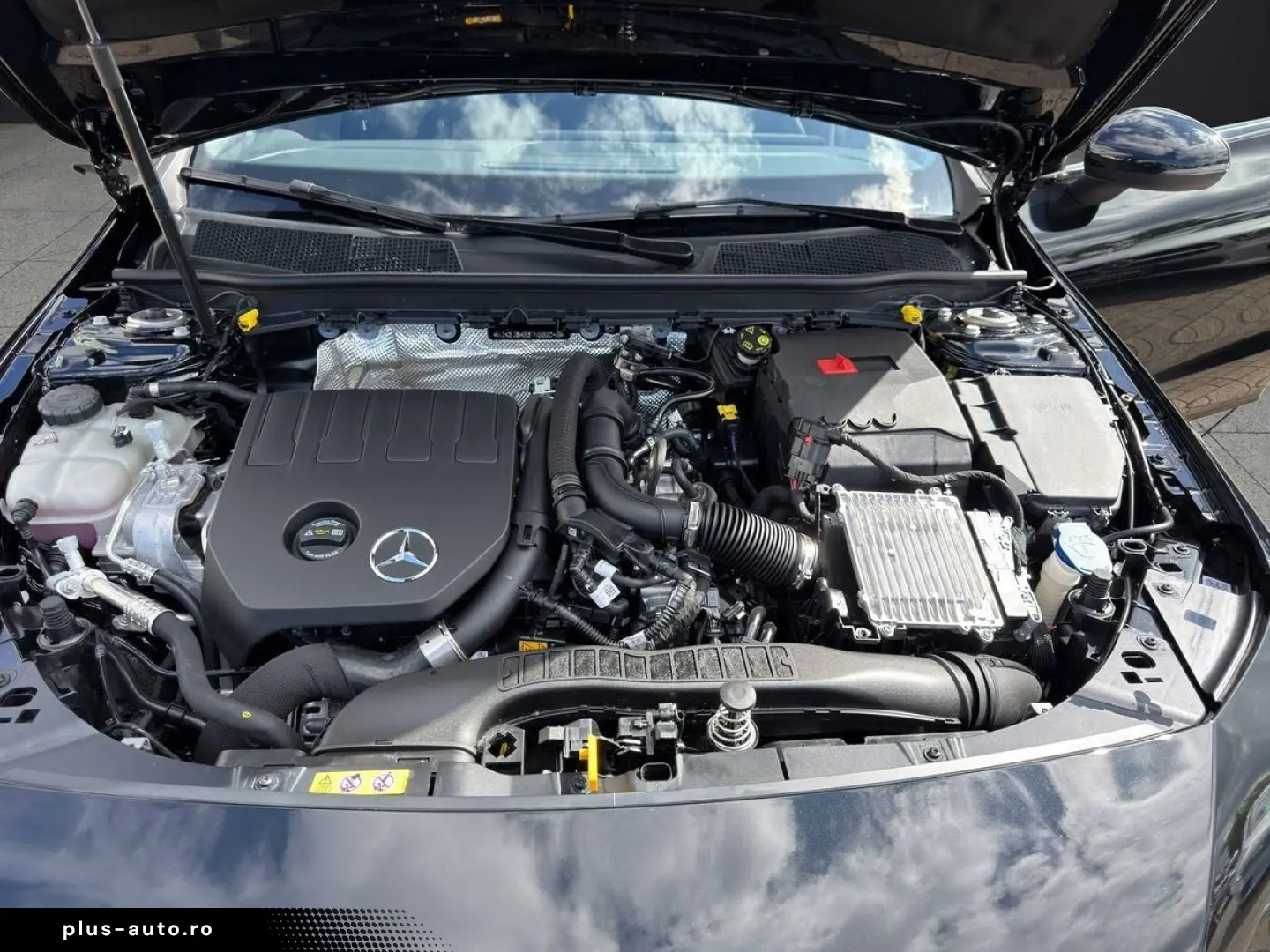 MERCEDES-BENZ CLA 200 AMG