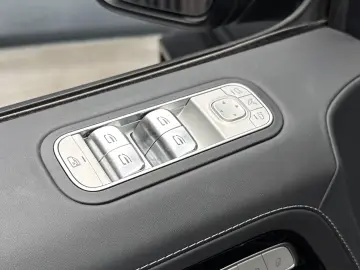 Mercedes-Benz G 63 AMG FACELIFT MAGNO BLACK